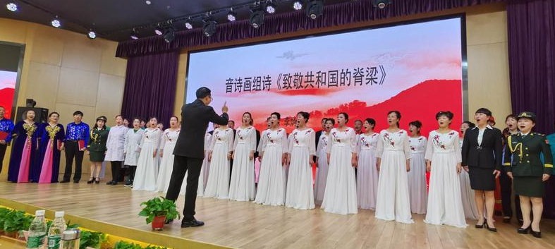 �L(zh��ng)��Ԋ(sh��)퍅��ӵڰˌ������x�Ļ���(ji��)ȡ�ÈA�M�ɹ�