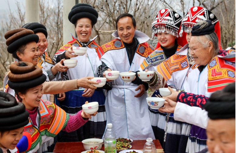 ���r(sh��)���ĸ��_���M(j��n)�е��ס�����72���������ί���I(l��ng)��(d��o)С�M�����h�x����(x��)��ƽ�ĸĸ�֮��