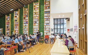 �Ӱ��W(xu��)��(x��)��Ժ���Ӱ����֣��e�k�߽�Ⱥ�����һ����ū���Ļ����}�v��