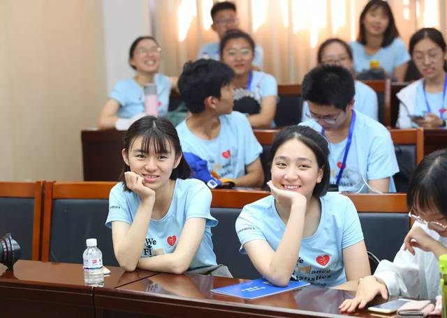 ���B(y��ng)�ЌW(xu��)�������A(ch��)�W(xu��)�Ƶĝ���dȤ