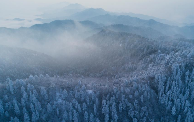 �����ꃣ�ѩ���L(f��ng)��