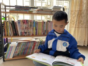 �������^(q��)����С�W(xu��)�_չ���H�ӹ��xһ��ͯ�������(d��ng)