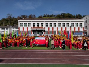 �����Нhꎿh���u�(zh��n)����С�W(xu��)�e�е��ߌ��＾��\�ӕ�