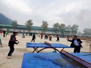 �h�������l(xi��ng)�h�{���(zh��n)���ČW(xu��)У�_չ���옷���g�����