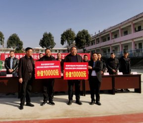 �h�������l(xi��ng)�h���w��ˇ�g(sh��)�MУ�@�� ������M�{���(zh��n)���ČWУ