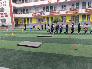 �h�������l(xi��ng)�h��ţС�W(xu��)�̎�ȫ�Tِ��