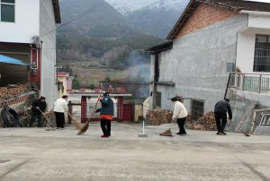 �h�������l(xi��ng)�h�{���(zh��n)��ϪС�W(xu��)�_չ�h(hu��n)���l(w��i)������