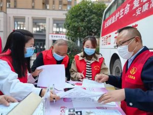 �������^(q��)����С�W(xu��)�o(w��)���I(xi��n)Ѫ���(d��ng)�@����