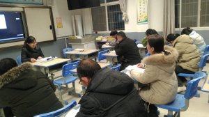 ���������Ͽh��ƺ�(zh��n)����С�W(xu��)�_չ ���u��ĥ�����������
