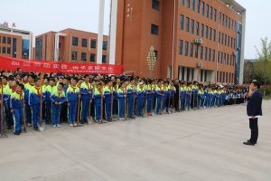 ���u��ǧ�(y��ng)�h����С�W(xu��)�׌Äڄ�(d��ng)��(ji��)����(d��ng)