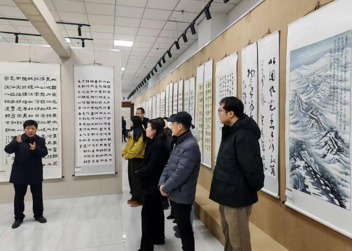 ����L��h�e�k���߈@����ѩ�����}����չ