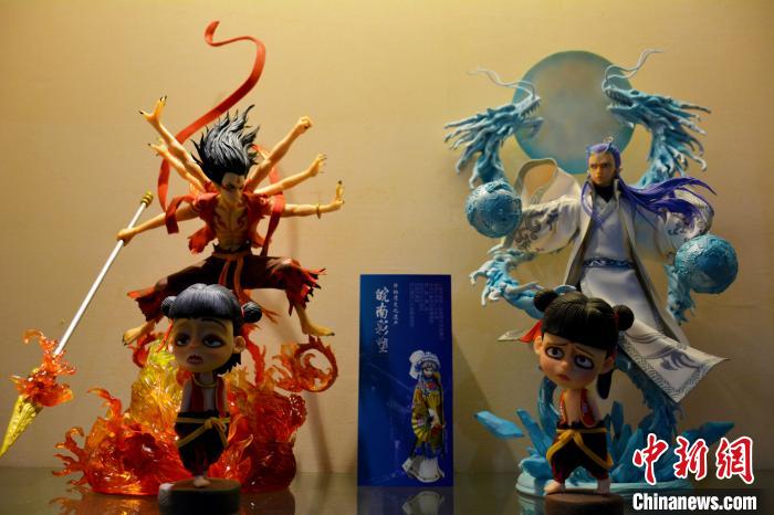 ���ϲ����������� �z