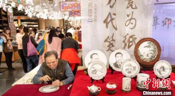 ���(d��ng)�F(xi��n)��(ch��ng)���������Ļ��ǹ��D �z