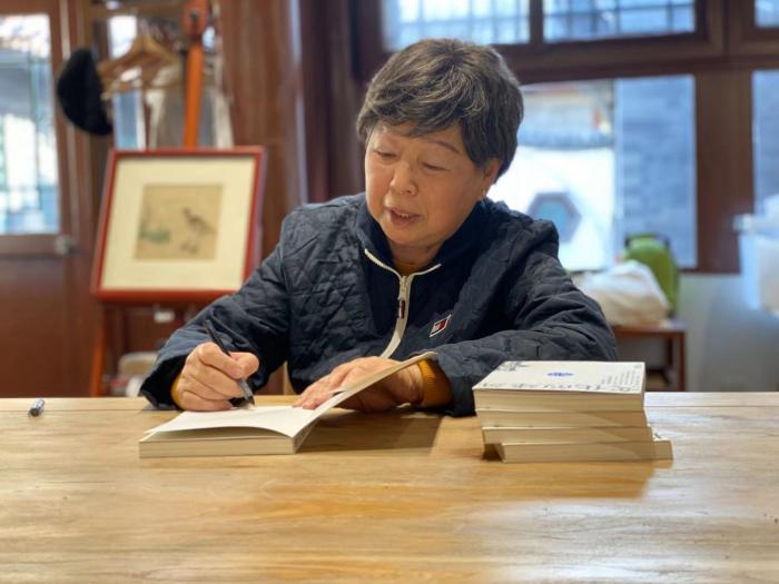 �c���M����һ�