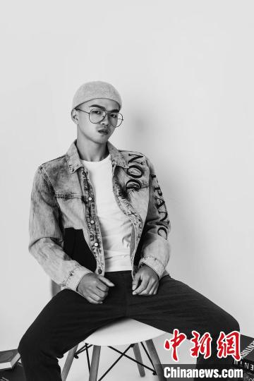 �ֆ��Â������������D �z