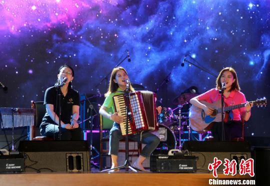 �����������ČW�������_�������������� �z