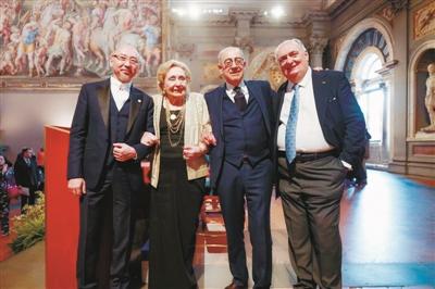 �c���M����һ�