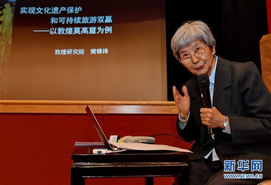 ���D�Ļ��ӣ���1�����ػ�Ů�������\Ԋ���_�������o(h��)�ػ�֮��