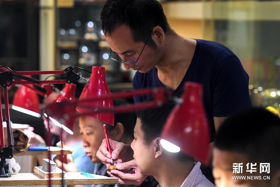 ���DƬ���£���10���_�ɺ˵񣺷���֮�g�Ľ��ġ���ˇ��