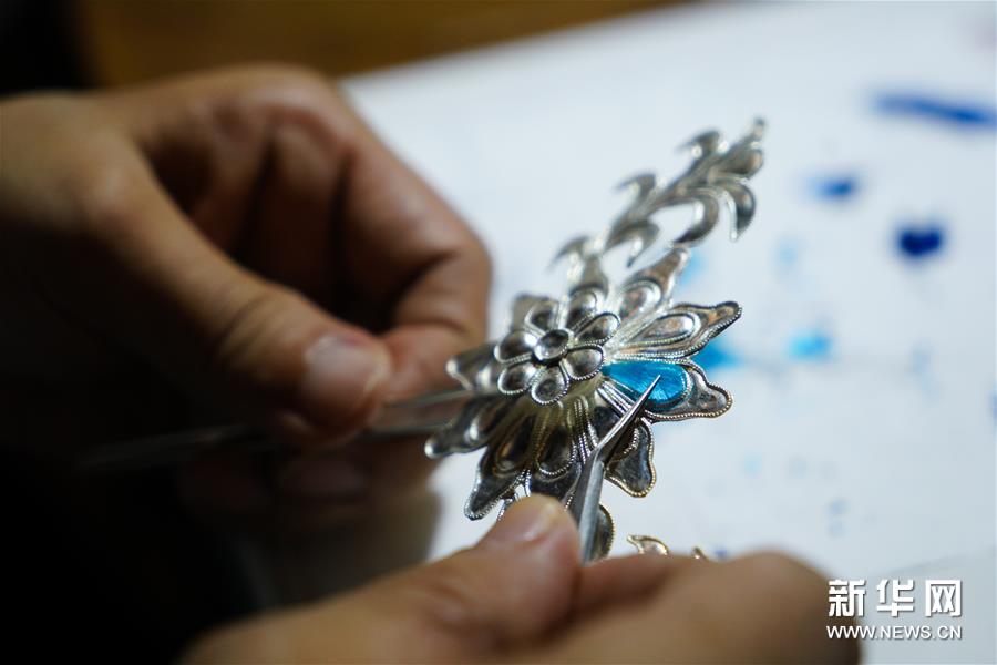 ���DƬ���£���5������ˇ�ˡ��w�䑗���ڴ��ֹ�ˇ�q���܉�Ʒ�ƻ����a(ch��n)�I(y��)��