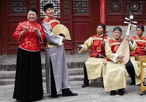 ����С��