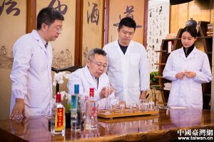 ���Ї������������ƪ��һ�w������ ���ơ����á�������