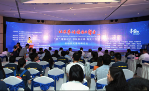 ��׌����A ����������}���L�������������