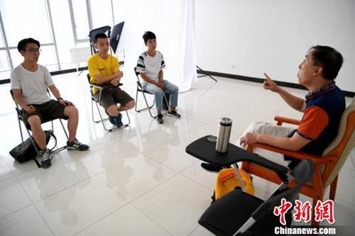 �c���M����һ�