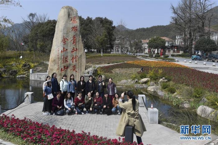 �����Aȫý�^�l���D�Ļ���(d��ng)����8���L(f��ng)��һ���ҡ�������(x��)��ƽͬ־����ĵ��h�����·�����һ���g