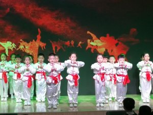 �����е�һ����Ժ�_չ�����y(t��ng)�Ļ��M(j��n)У�@��ϵ�л��