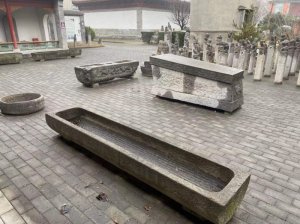 μ���Rμ��ʯ�̱���