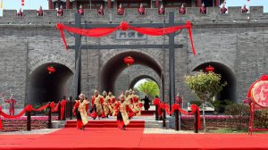 μ�����Rμ�^(q��)�p��(chu��ng)�ųǣ���ʢ��֮�Y ӭ�˷��e��