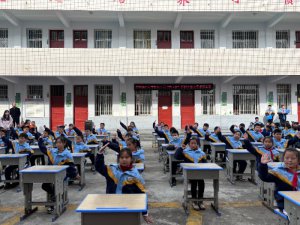 �h�������l(xi��ng)�hɳ���(zh��n)���ČW(xu��)У�_(k��i)չ�����Ļ����(y��ng)���n���ٻ��(d��ng)