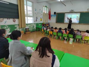�h�������l(xi��ng)�h�{���(zh��n)�����׃��@�_չ�(zh��n)��ِ�̻��