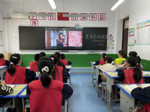 �h�������l(xi��ng)�h�ɺӿ��(zh��n)���ČW(xu��)У�_չ�ۇ����xӰҕ�������