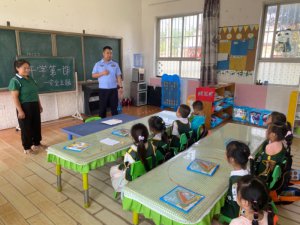 ��ꖿh������ȫ�憢��(d��ng)���o(h��)�W(xu��)ģʽ��