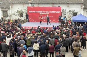 �����Б����M(j��n)�l(xi��ng)���Ļ������ݳ����L(zh��ng)����ŕ�(hu��)���(d��ng)�ɹ��e�k