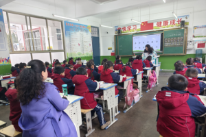 μ���к�ꖿh���۽����p�p���P��ɫ ��������������