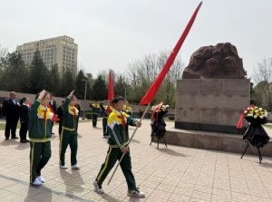 �������Ҽİ�˼ �tɫ�������������μ���к�ꖿh���PС�W�_չ������(ji��)��ʿ��@���߻��