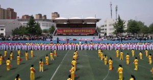 μ���гγǿh�ڰˌ���С�W(xu��)���\(y��n)�ӕ��_Ļ