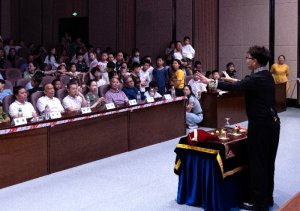 �ؑc��Уħ�g(sh��)չ�� �Aɽ���@�Gɽ��